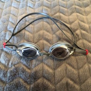 NEVER USED speedo goggles